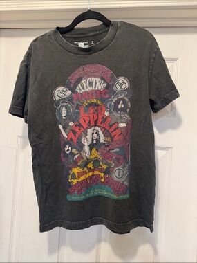 Abercrombie & Fitch Soft Tee in Charcoal Gray